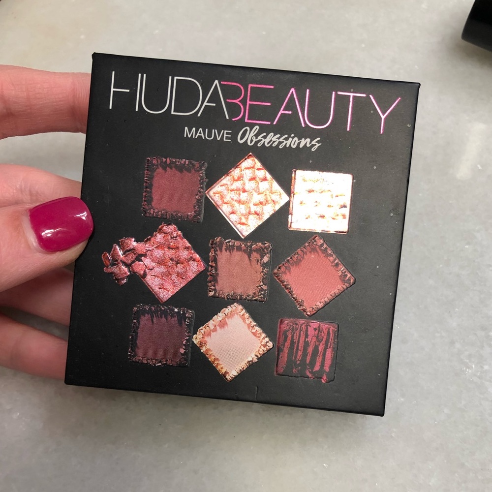 Huda Beauty Mauve Obsessions